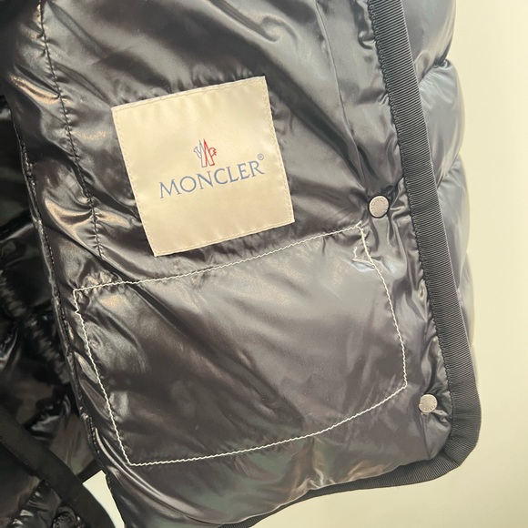 Moncler armoise short down jacket - Picture 13 of 16